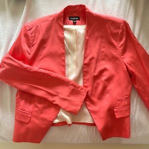 Bebe short fitted blazer